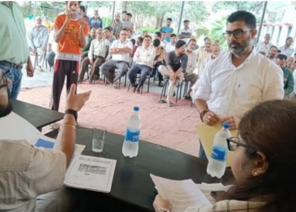 पांवटा साहिब: हिमाचल-उत्तराखंड की राह होगी आसान, ग्रामीणों ने जन सुनवाई में लिया भाग…