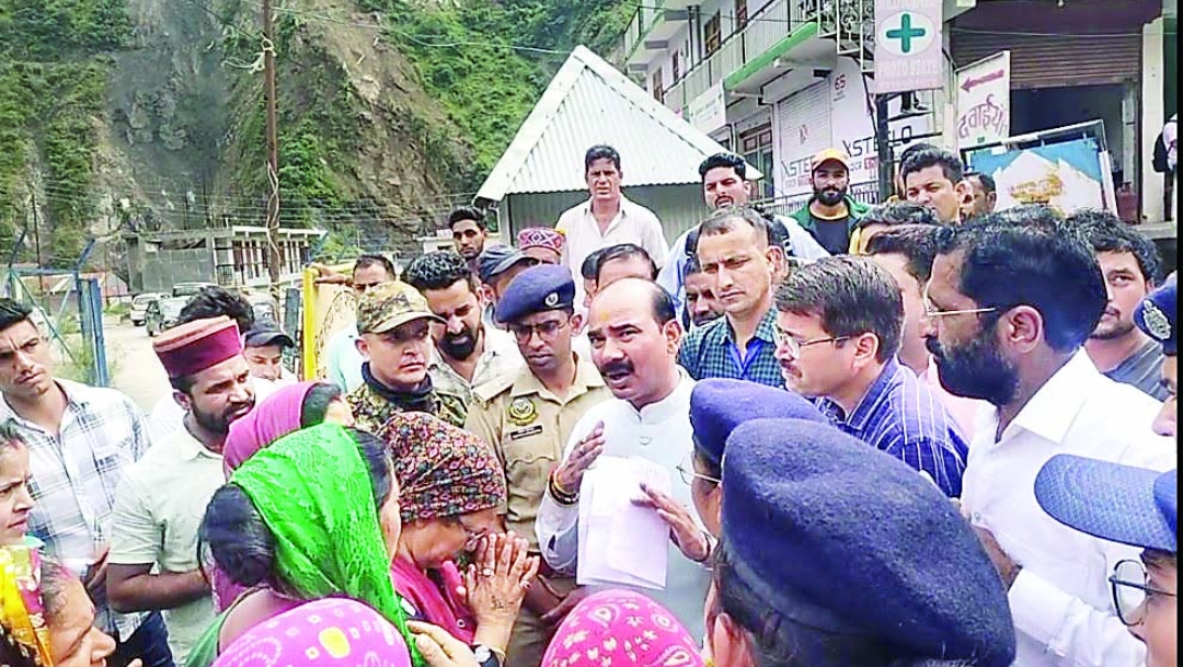 200 करोड़ रुपए से हटेंगी चट्टानें-मलबा, चंडीगढ़-मनाली हाई-वे 20 तक होगा बहाल, केंद्र फिर से बनाएगा फोरलेन